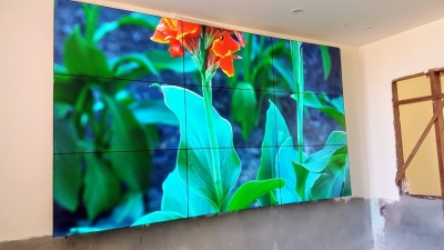 Lắp đặt màn hình ghép cho Ủy Ban Nhân Dân Huyện Phú Thiện - Gia Lai 